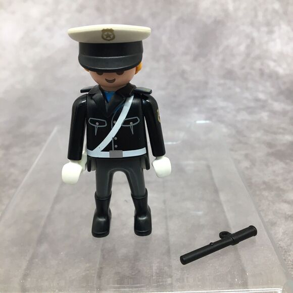 Playmobil Blond Policeman - Picture 2 of 4